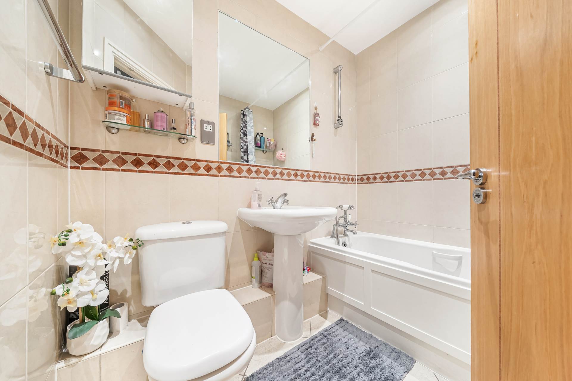 Beckford Close, Kensington, W14, Image 15