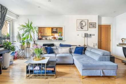 Beckford Close, Kensington, W14, Image 3