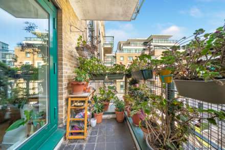 Beckford Close, Kensington, W14, Image 7