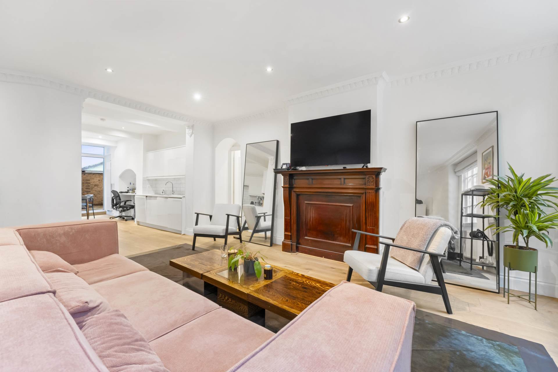 Cleveland Square, Lancaster Gate, W2, Image 1