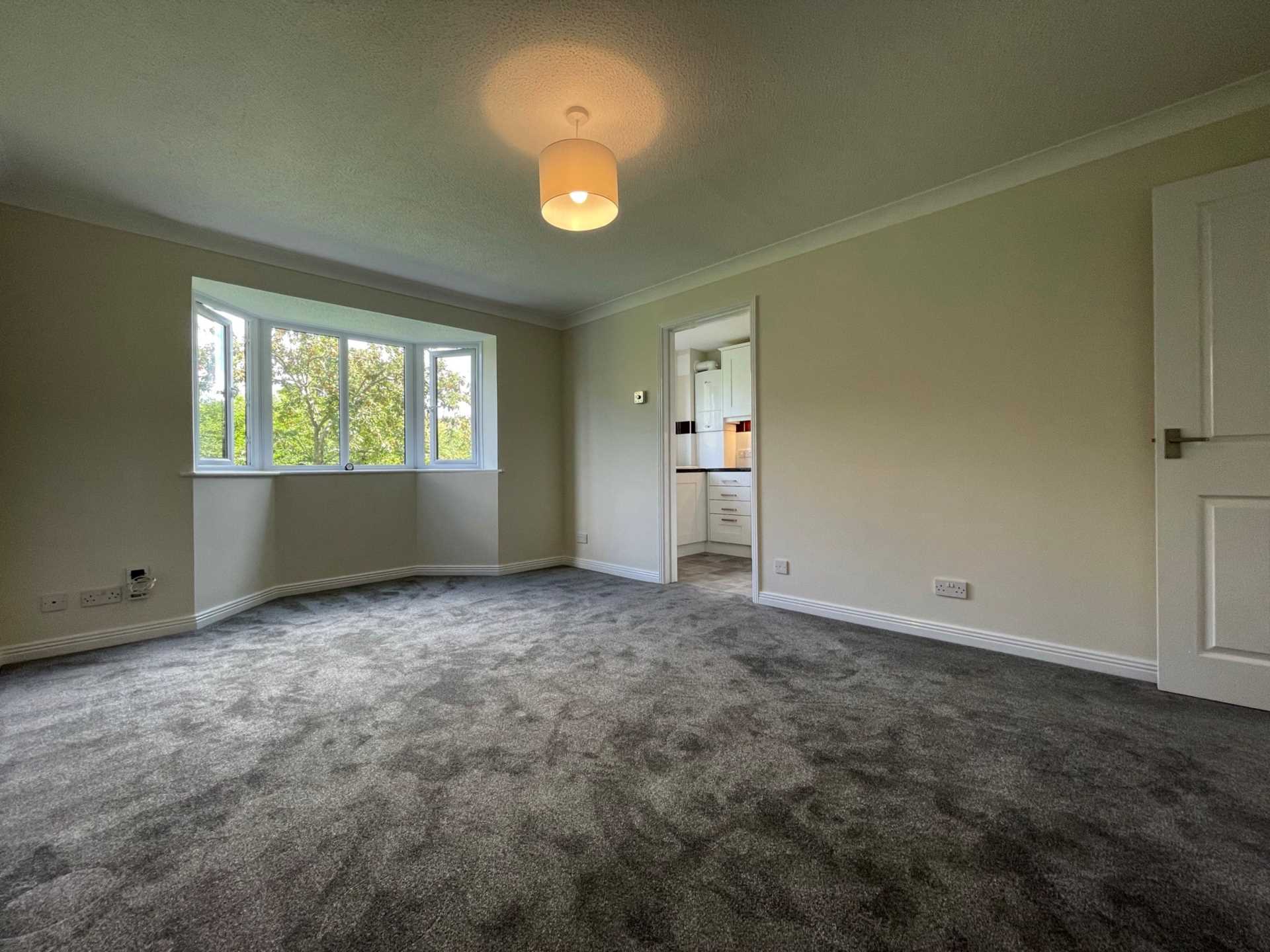 Property To Rent Blue Pryor Court, Fleet Honey Lettings (ID 632)