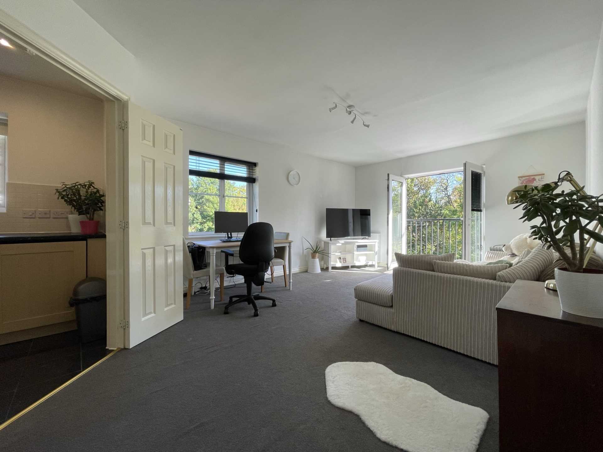 Kingswood Close, Camberley, Image 2