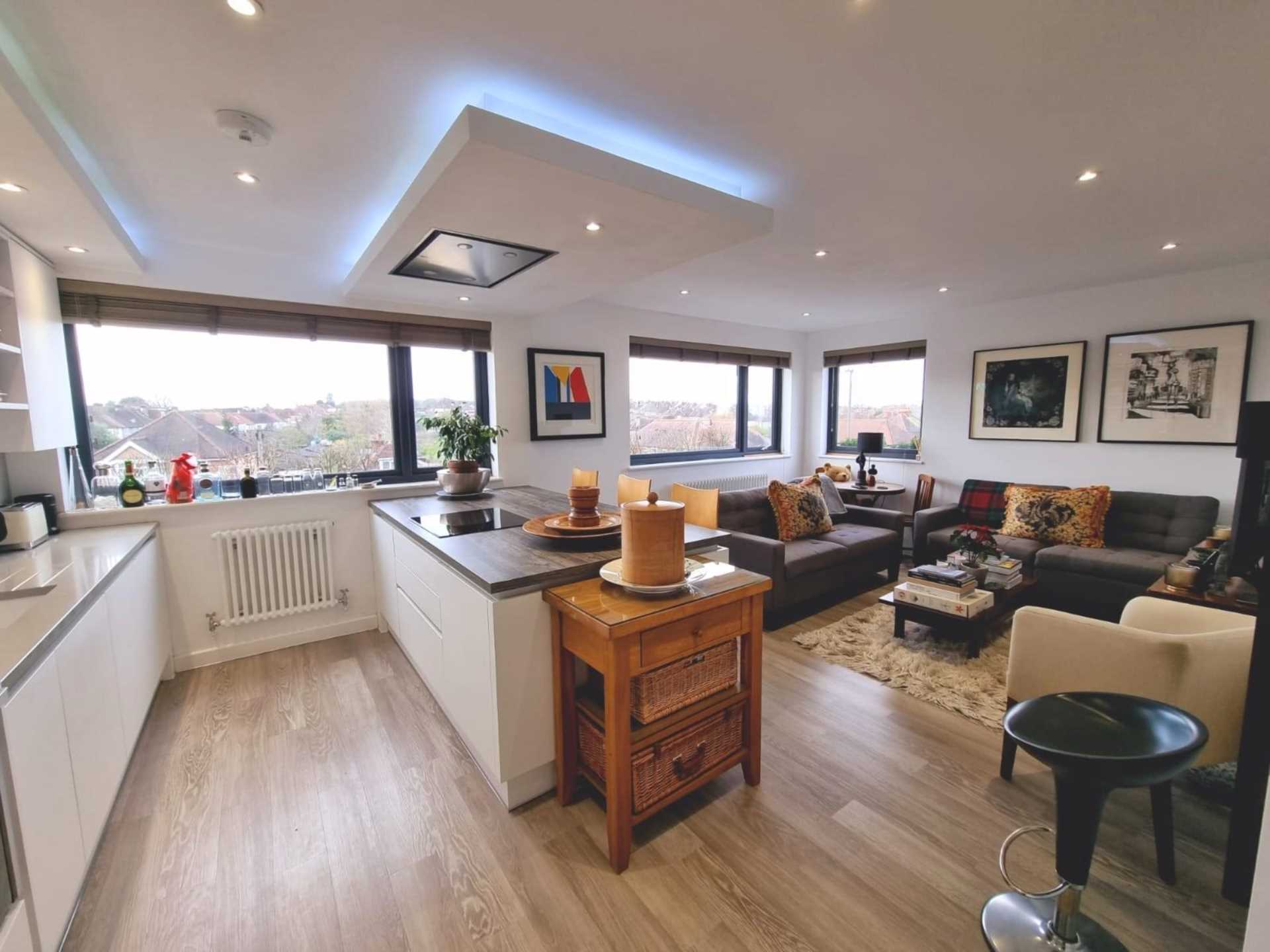 Worplesdon Road, Guildford, Image 1