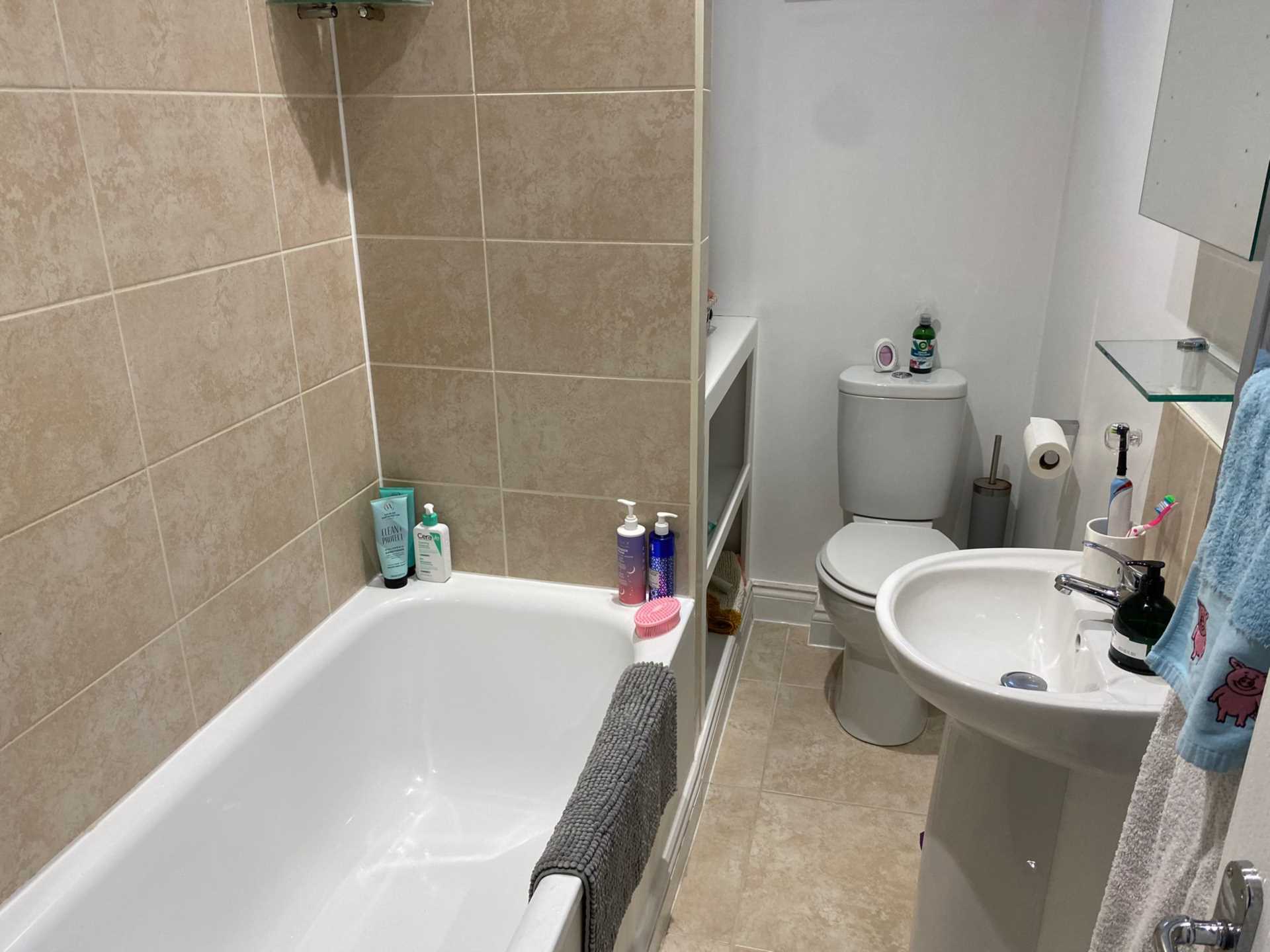 Madrid Road, Guildford, Image 5