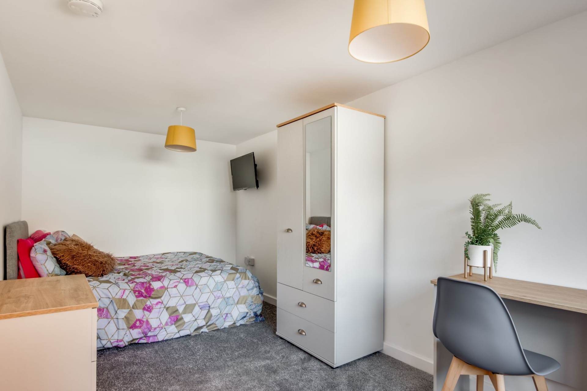 Queens Drive, Guildford, Image 5