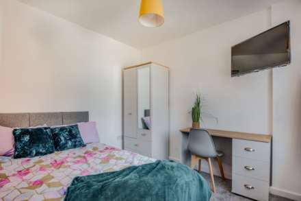 Queens Drive, Guildford