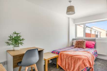 Queens Drive, Guildford, Image 12