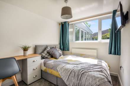 Queens Drive, Guildford, Image 3