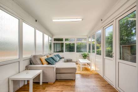 Queens Drive, Guildford, Image 4