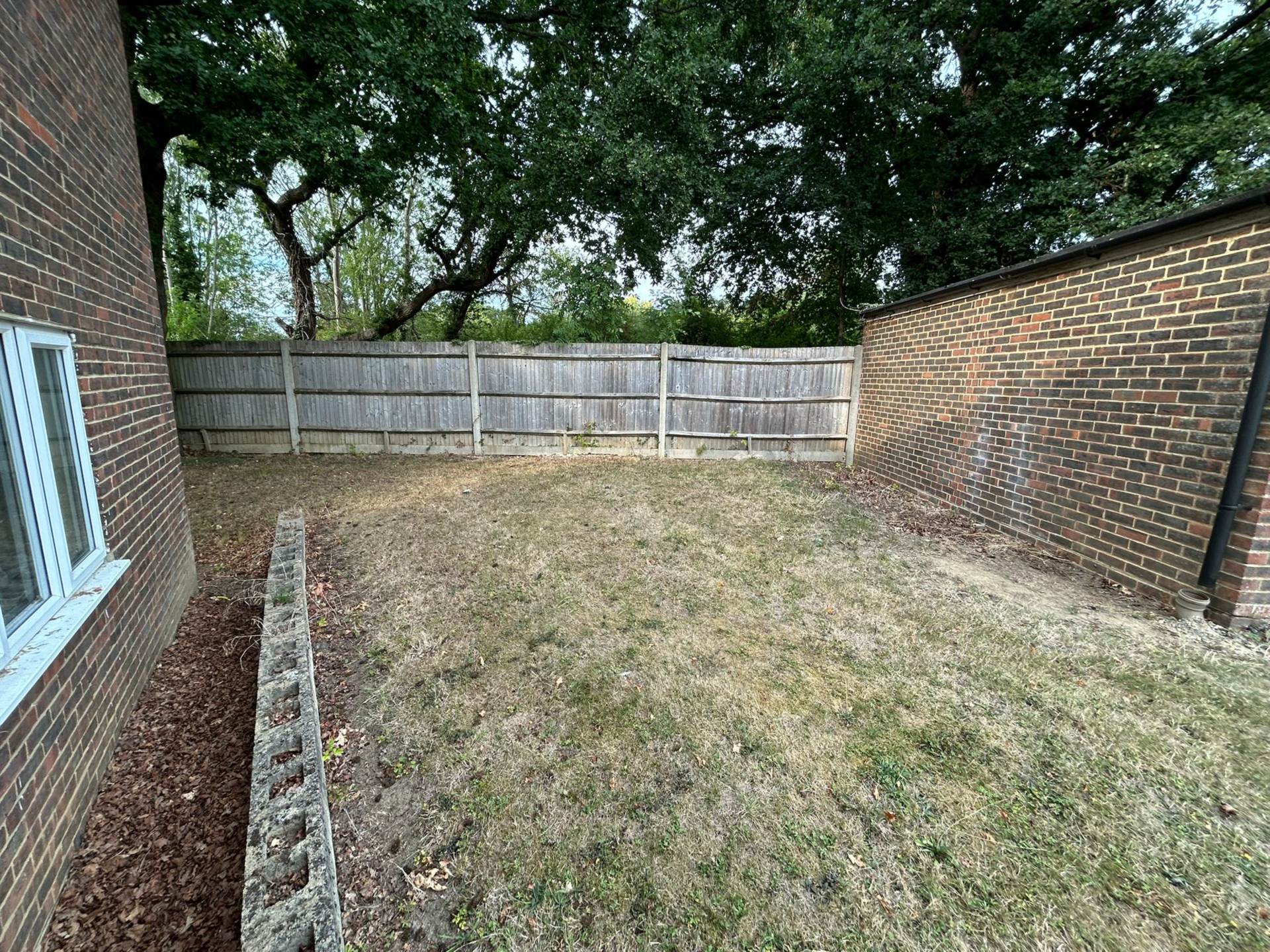The Chase, Guildford, Image 9