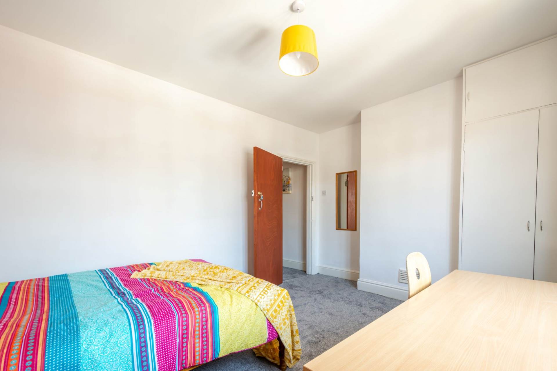 Parkhurst Road, Guildford, Image 9