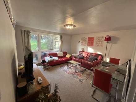 Guildford Park Avenue, Guildford, Image 6