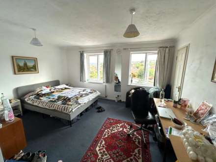 Elmside, Guildford, Image 2