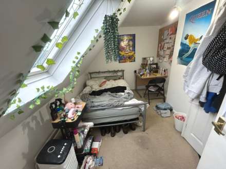 Markenfield Road, Guildford, Image 7