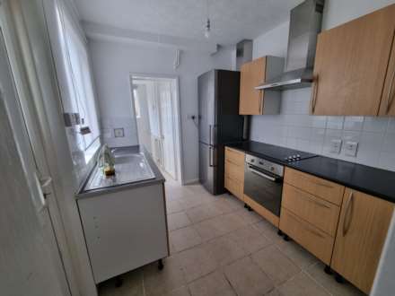 Guildford Park Road, Guildford, Image 3