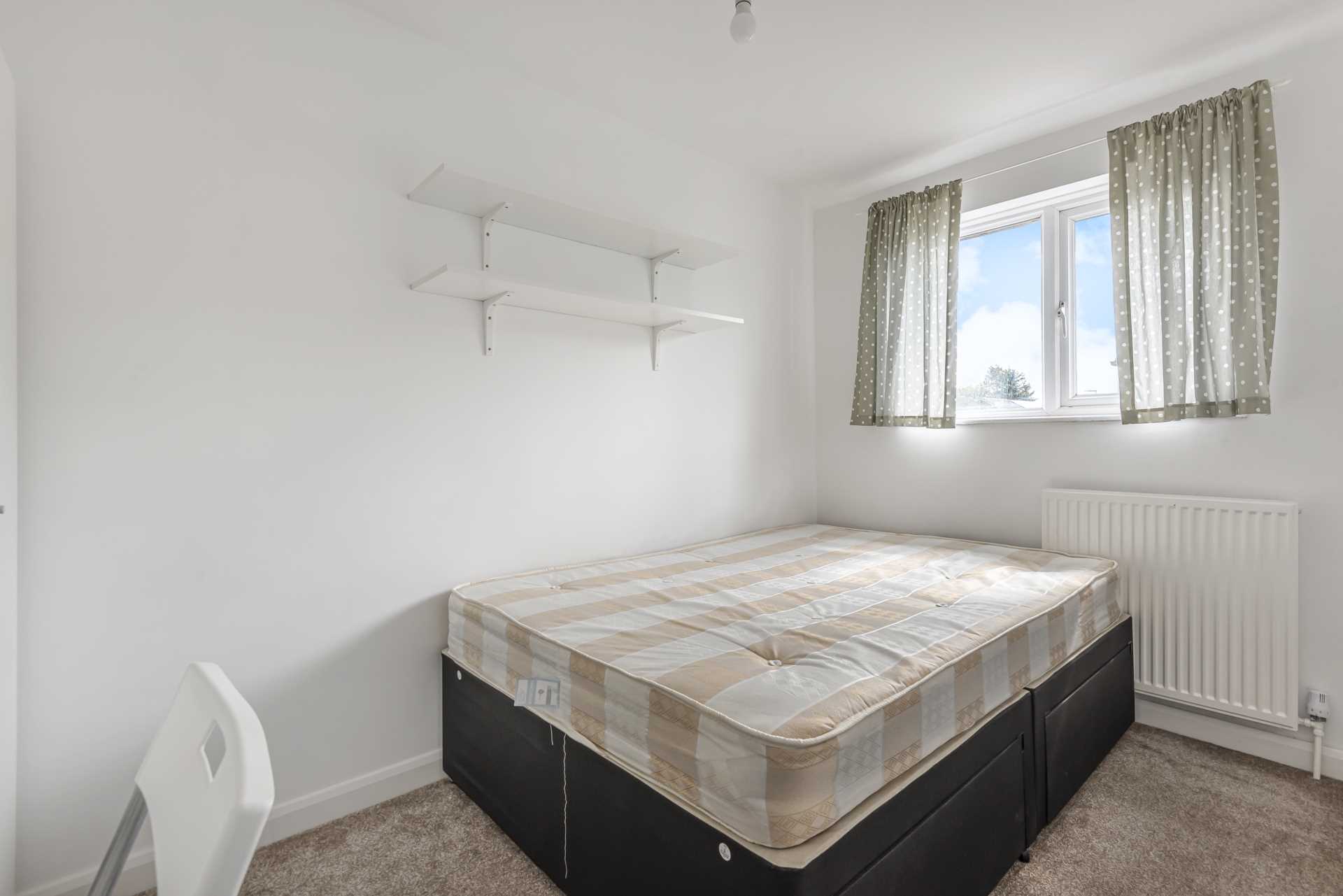 Homestall, Guildford, Image 3