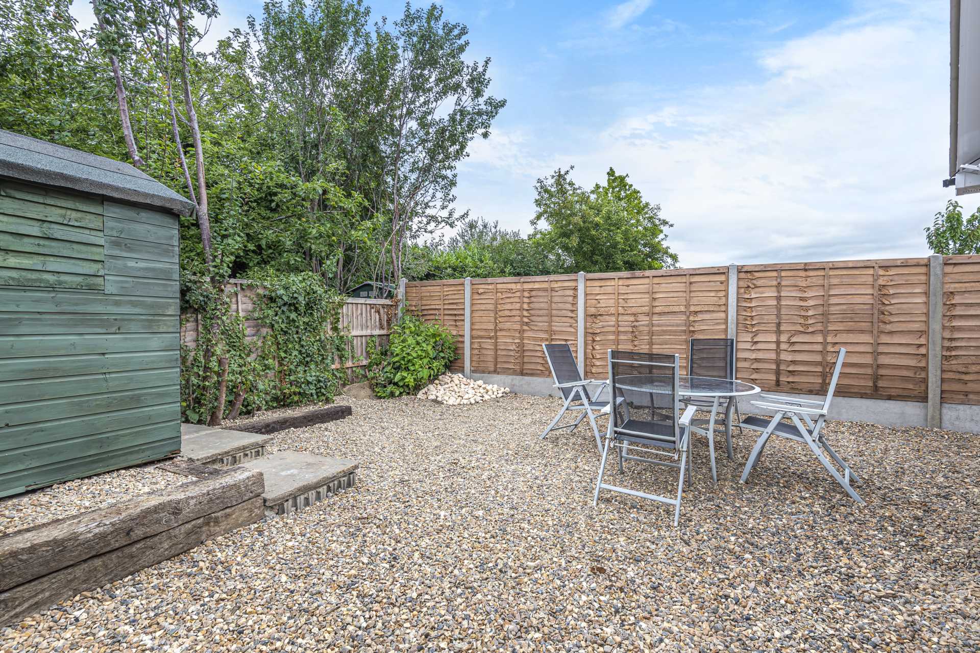Woodbridge Hill Gardens, Guildford, Image 8