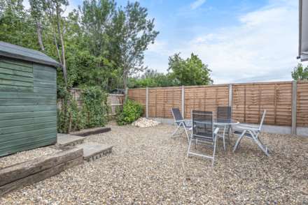 Woodbridge Hill Gardens, Guildford, Image 8