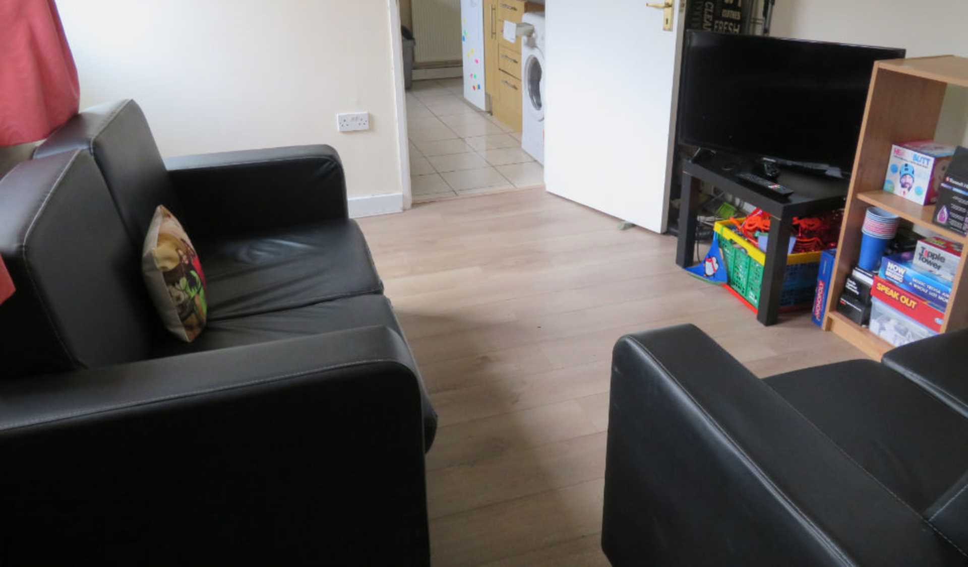 The Chase, Guildford, Image 2