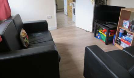 The Chase, Guildford, Image 2