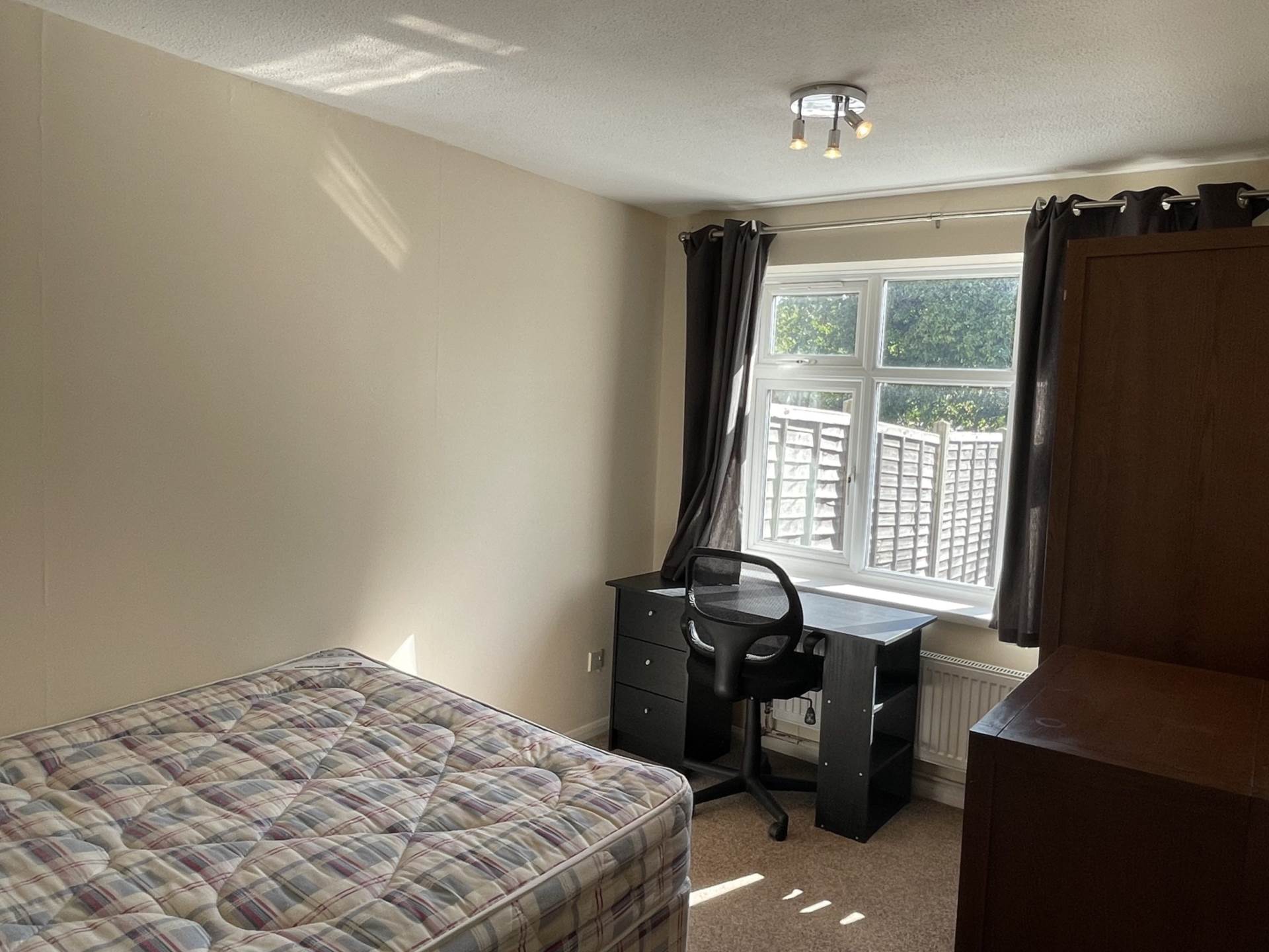 Southway, Guildford, Image 3