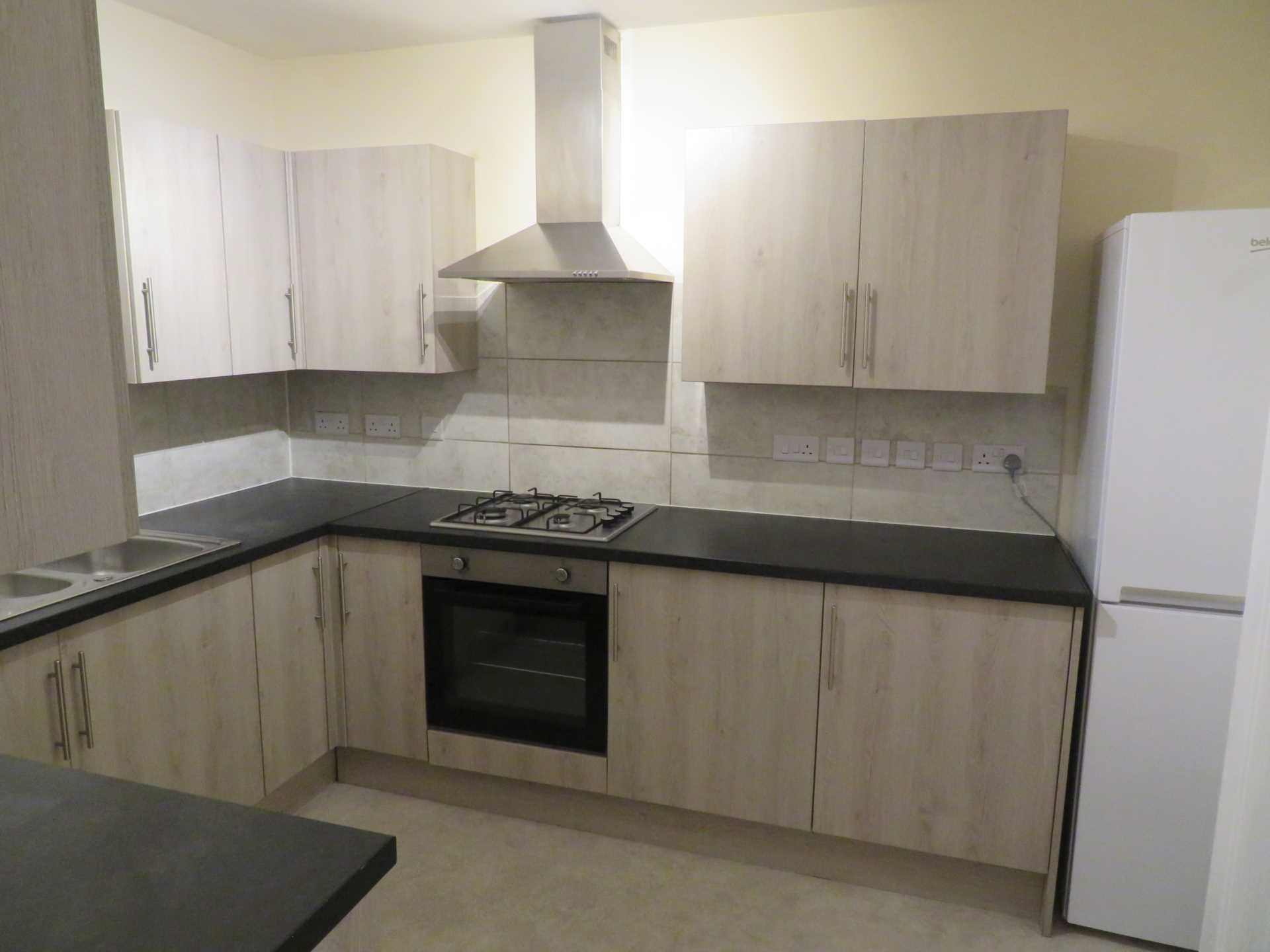 Southway, Guildford, Image 3