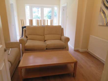 Southway, Guildford, Image 2