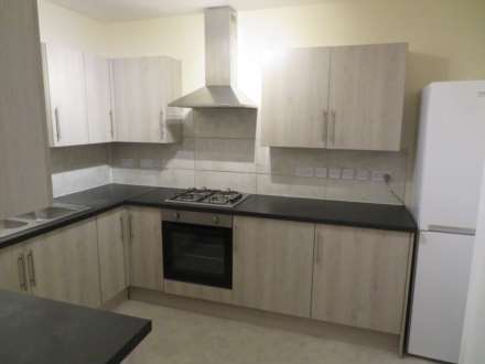 Southway, Guildford, Image 3