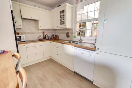 Church Road, Earley, Image 6