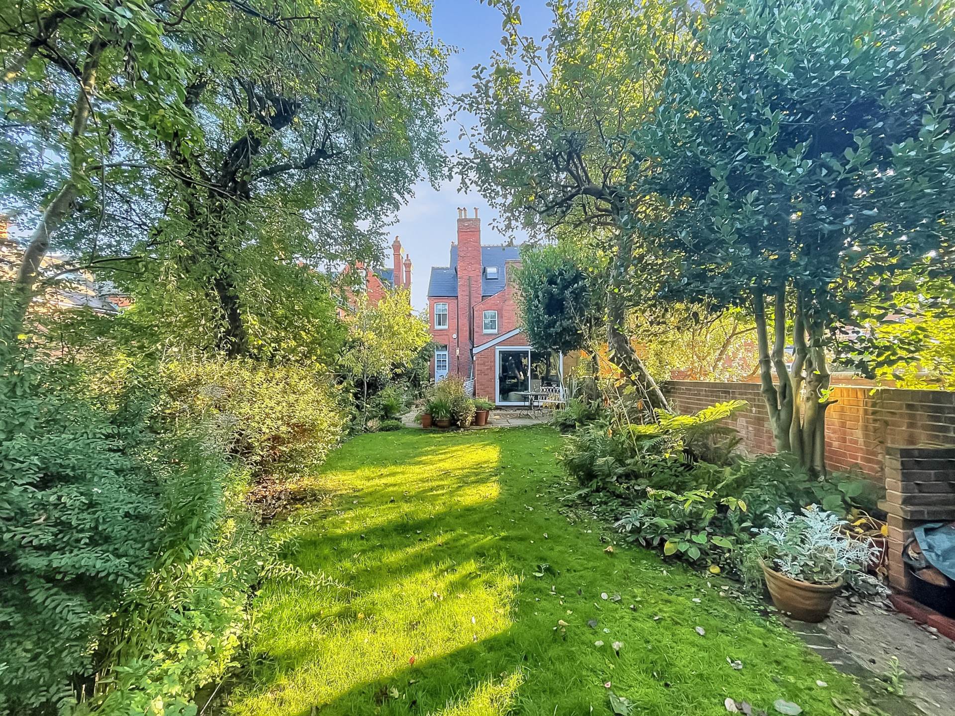 Hamilton Road, Reading, Image 17