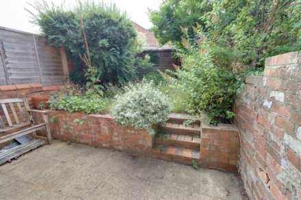 Cardigan Gardens, Reading, Image 7