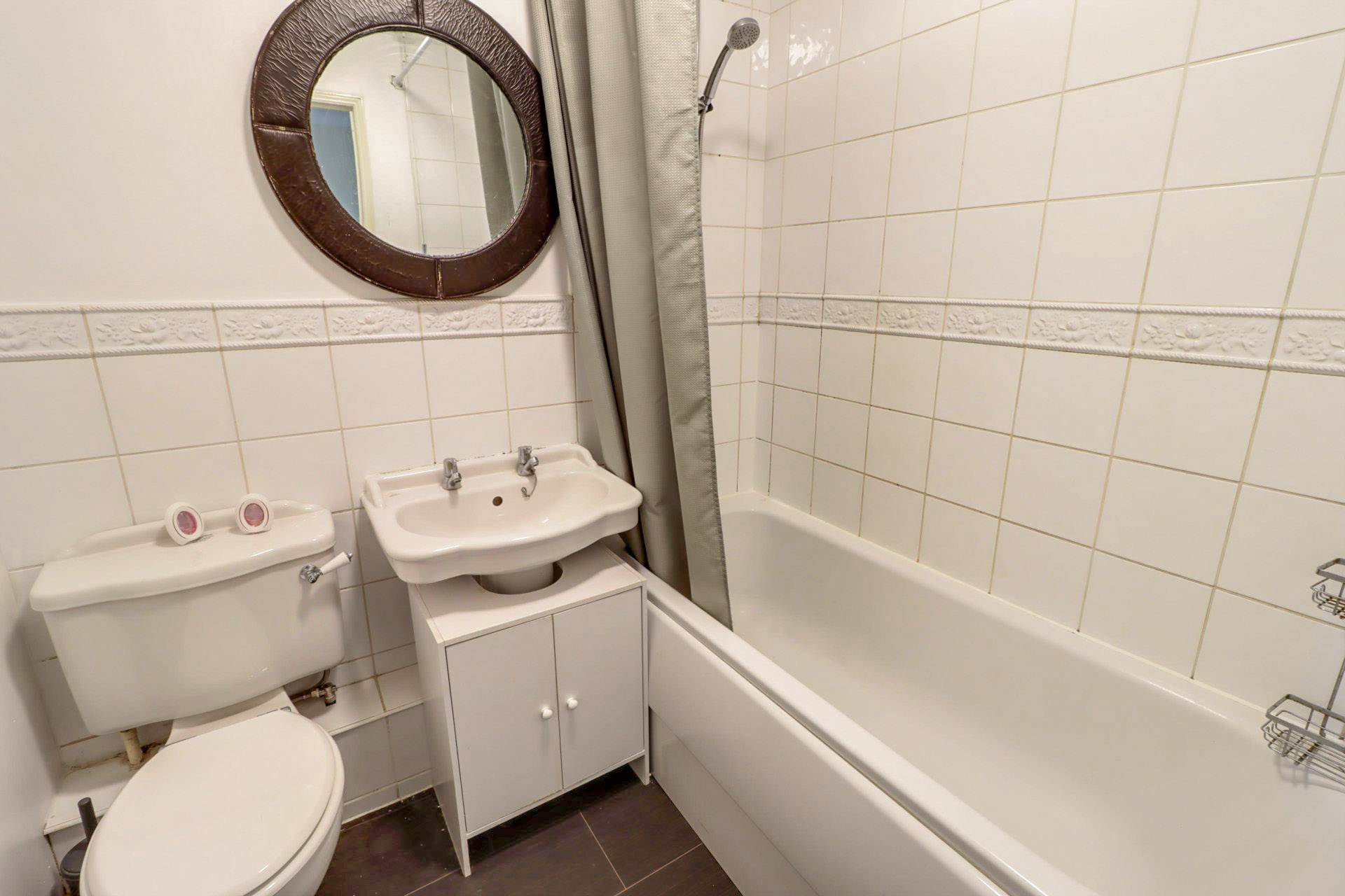 Blackthorn Close, Earley, Image 9