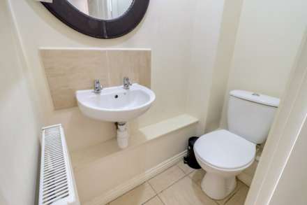 Blackthorn Close, Earley, Image 5