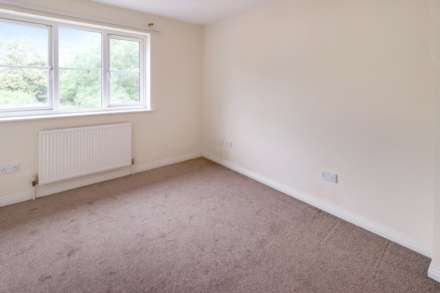 Blackthorn Close, Earley, Image 6