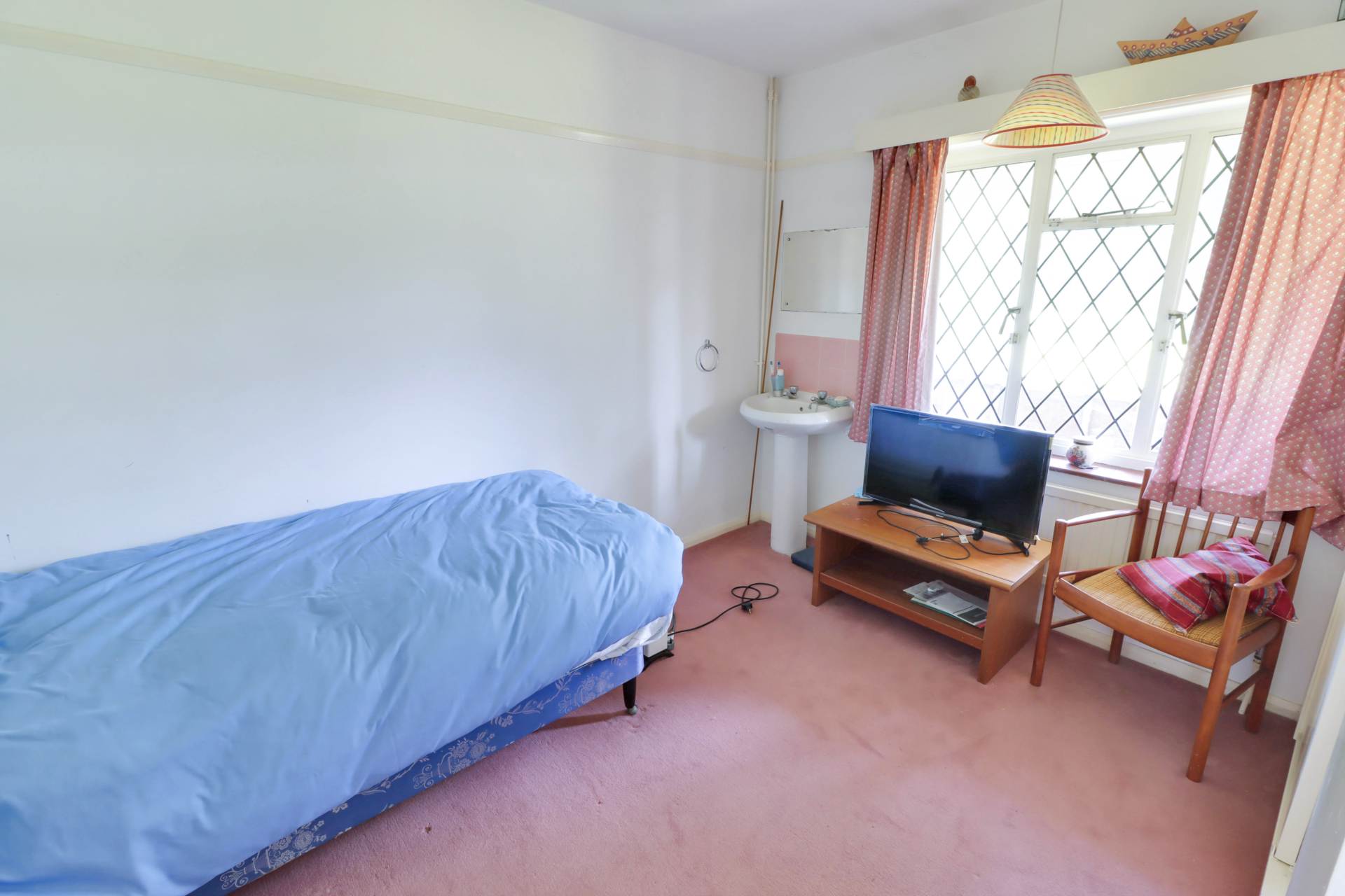 Church Road, Earley, Image 12