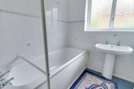 Church Road, Earley, Image 15