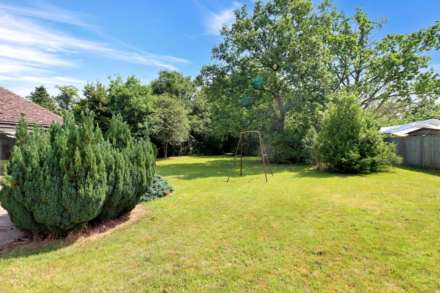 Church Road, Earley, Image 16