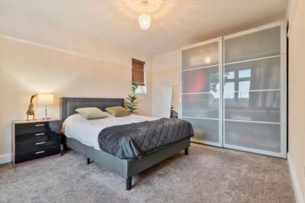 Wokingham Road, Earley, Image 12