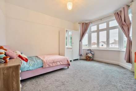 Wokingham Road, Earley, Image 14