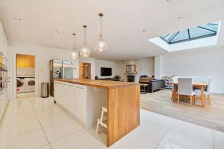 Wokingham Road, Earley, Image 2