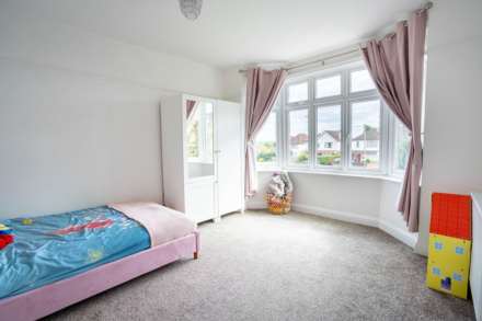 Wokingham Road, Earley, Image 25