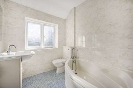 Luckmore Drive, Earley, Image 15