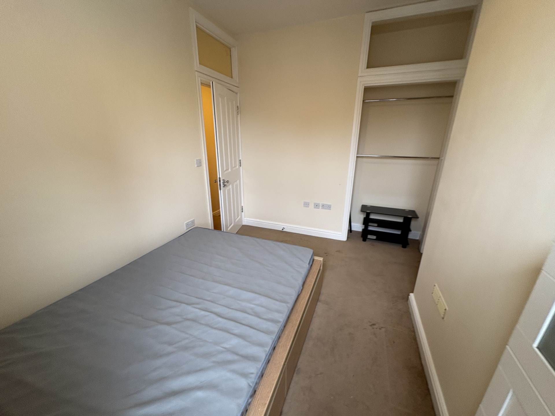 Victoria Street, Reading, Image 7