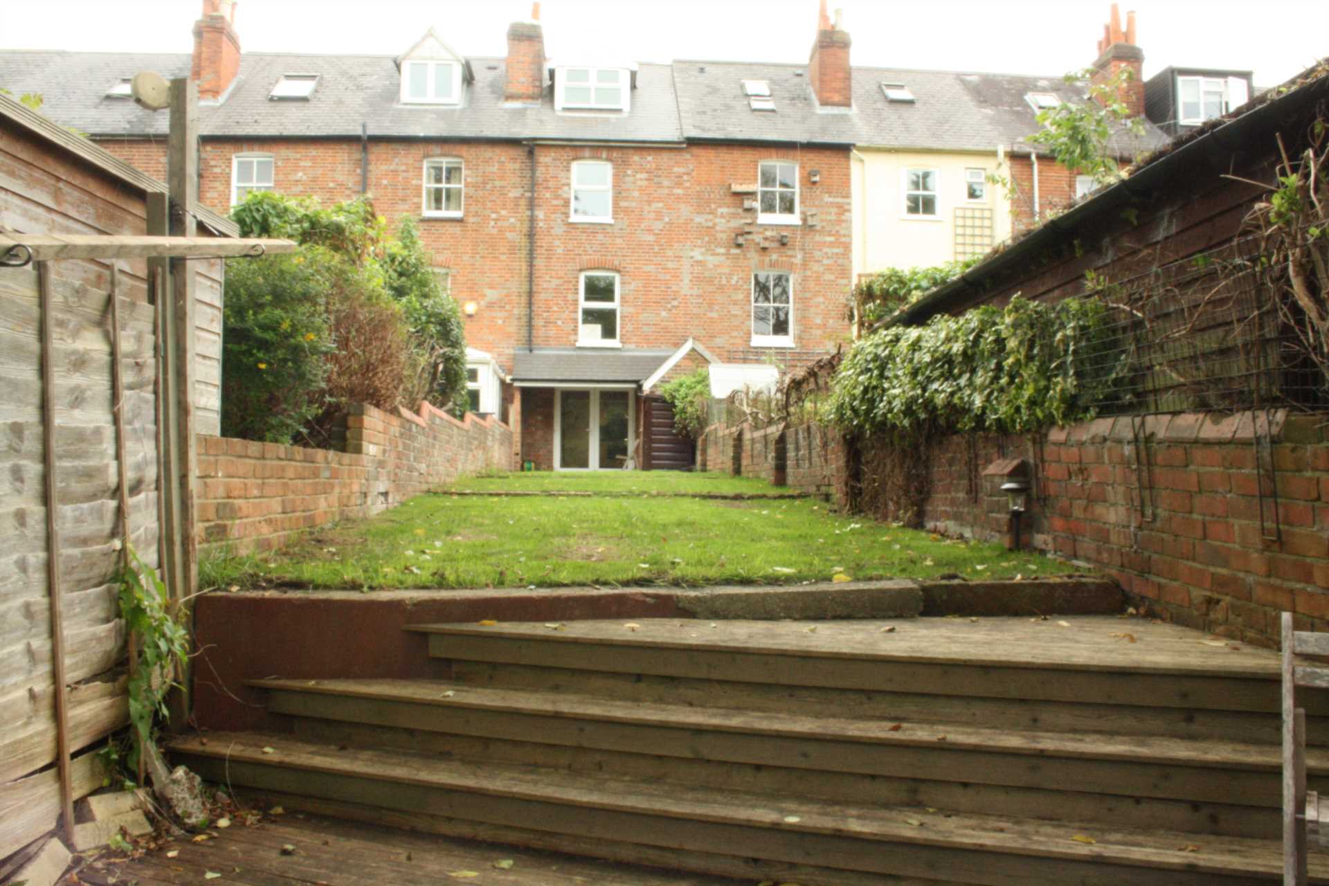 Elgar Road, Reading, Image 8