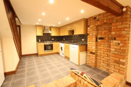 Property For Rent Elgar Road, Reading