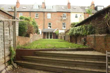 Elgar Road, Reading, Image 8