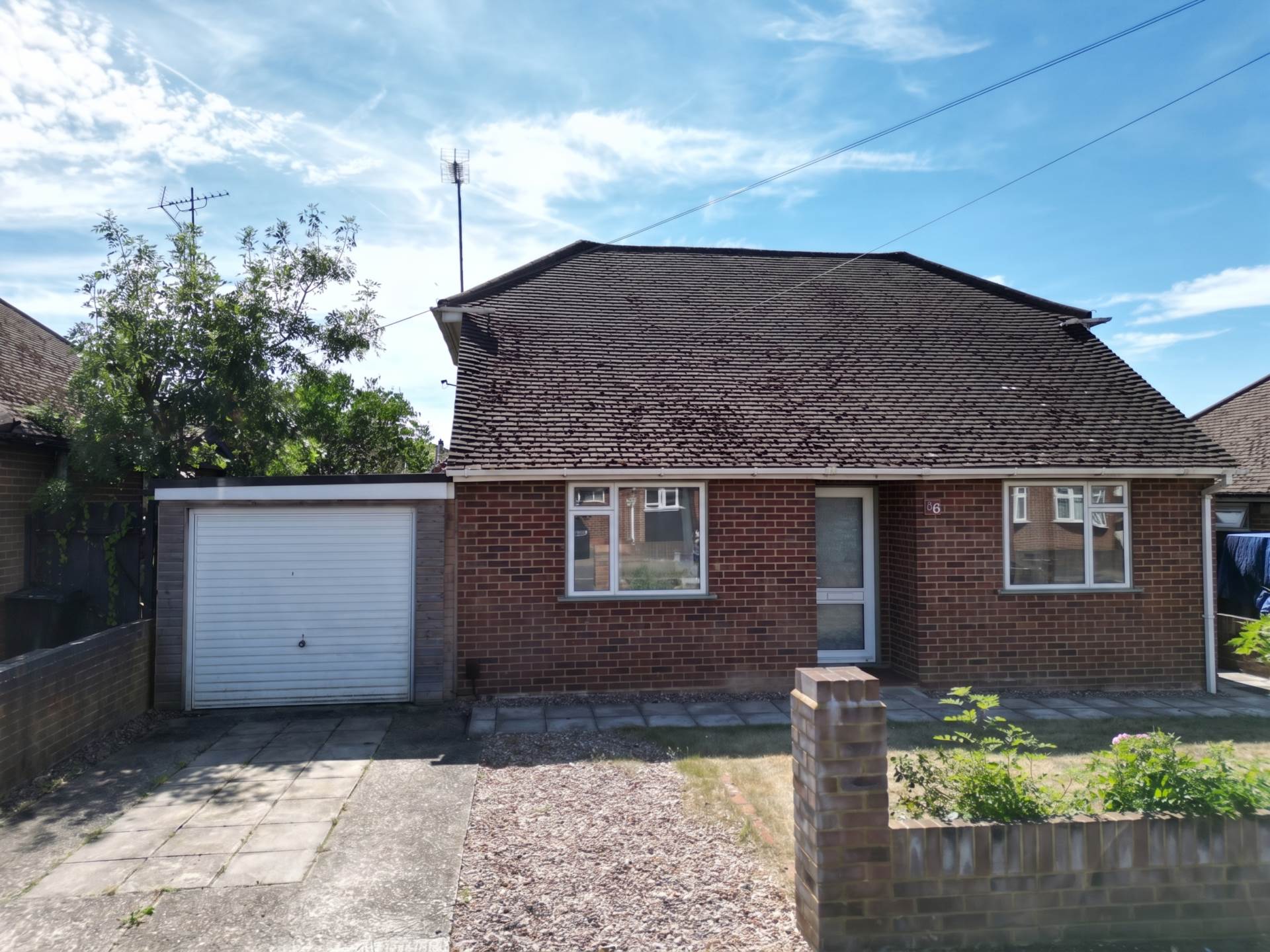Anderson Avenue, Earley, Image 1
