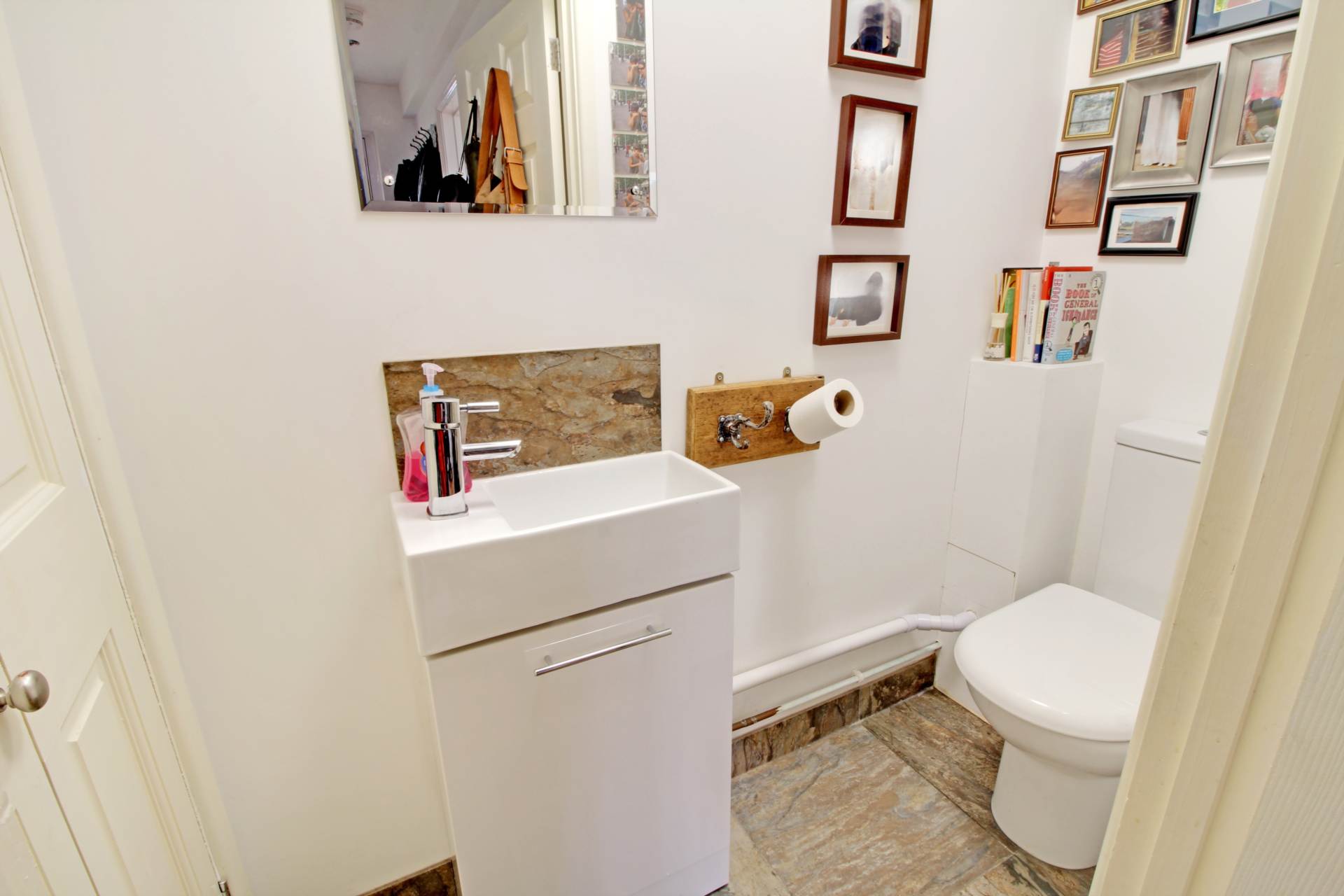 Sutton Walk, Reading, Image 3