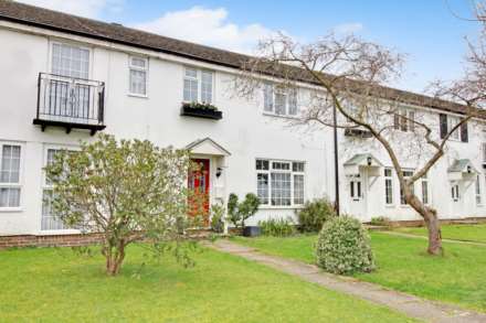 Sutton Walk, Reading, Image 1