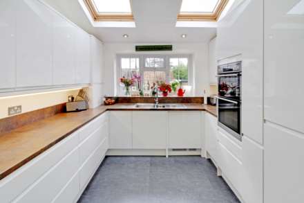 Sutton Walk, Reading, Image 6